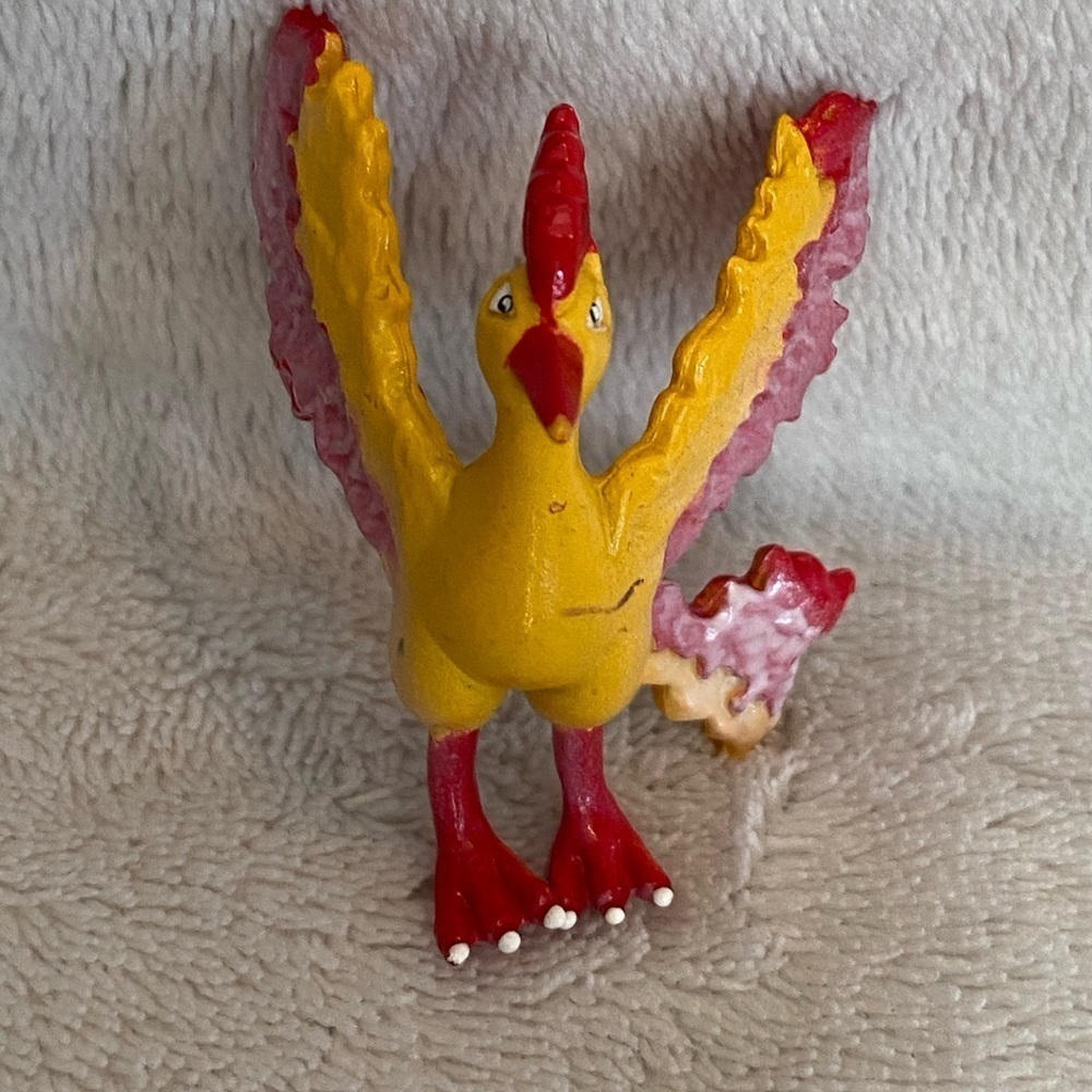 VTG Pokemon TOMY 2" Moltres yellow Red bird Loose Figure Nintendo CGTSJ